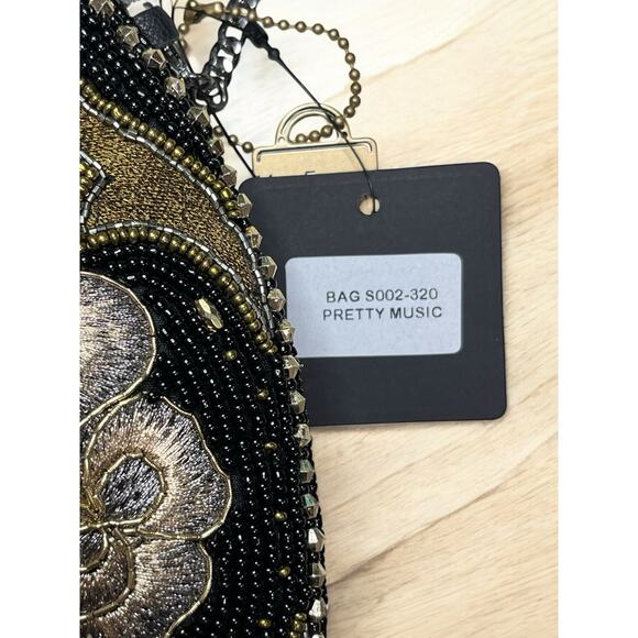 NWT Mary Frances Bag #S002 - 320 “Pretty Music” Beaded Bag - Picture 8 of 10